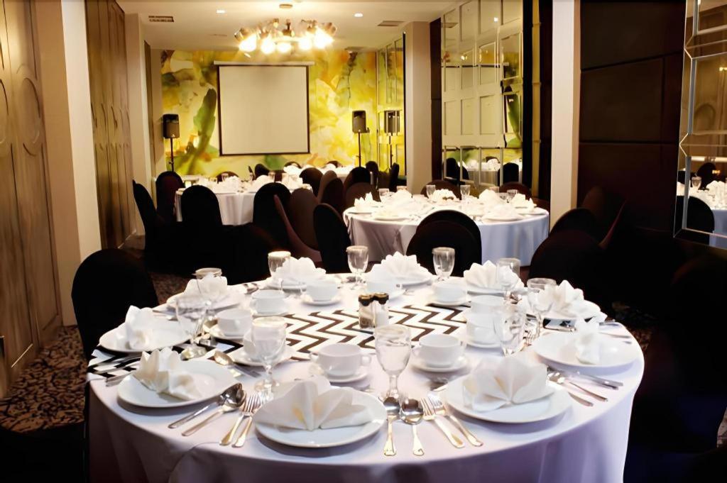 Couleur Hotel Cengkareng Cakarta Dış mekan fotoğraf